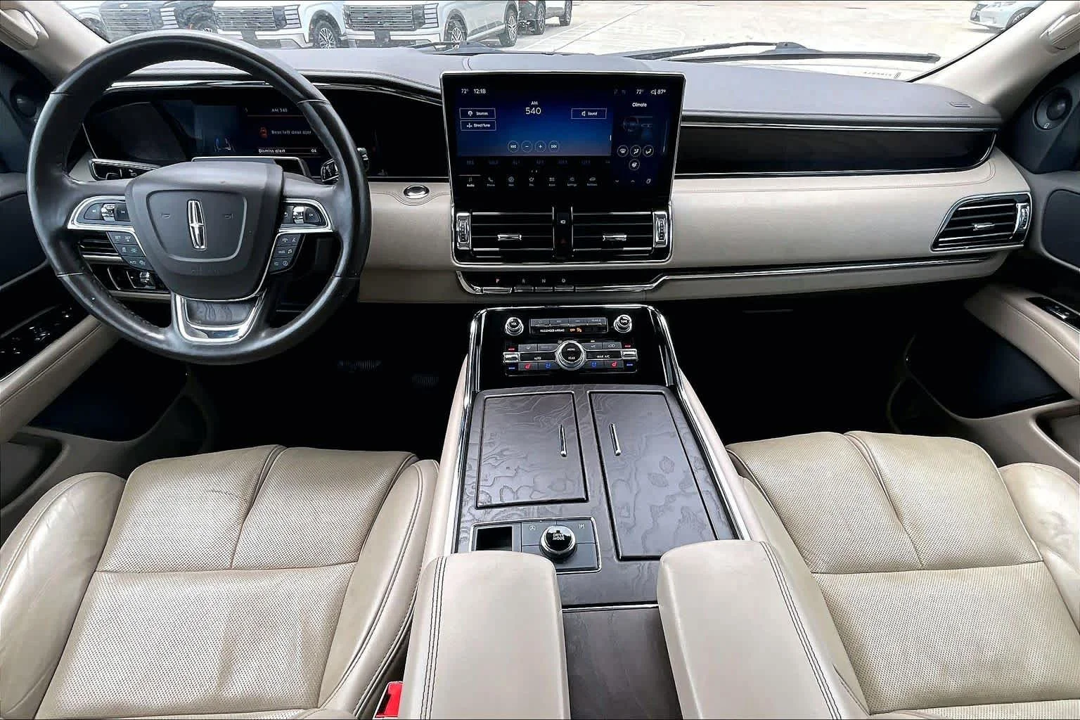 Used 2023 Silver Radiance Lincoln Reserve image 14