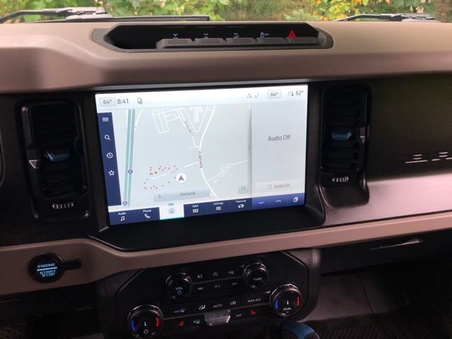 Used 2022 Oxford White Ford Wildtrak image 28