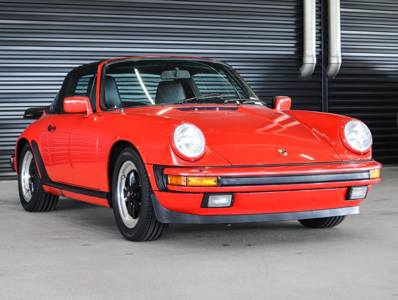Used 1985 Guards Red Porsche Targa w/5speed trans image 7