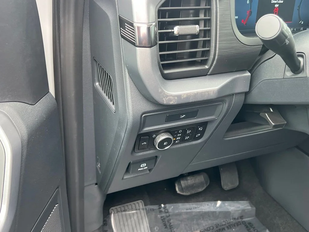 New 2026 Avalanche Ford XLT image 13