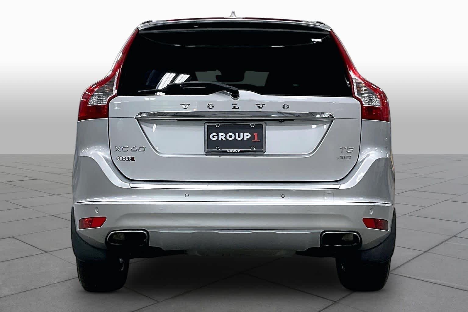 Used 2016 Bright Silver Metallic Volvo T5 Premier image 5