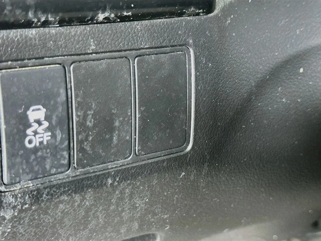 Used 2014 White Honda EX-L image 11