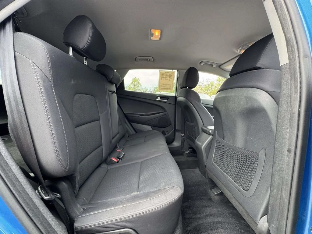 Used 2019 Blue Hyundai SE image 14