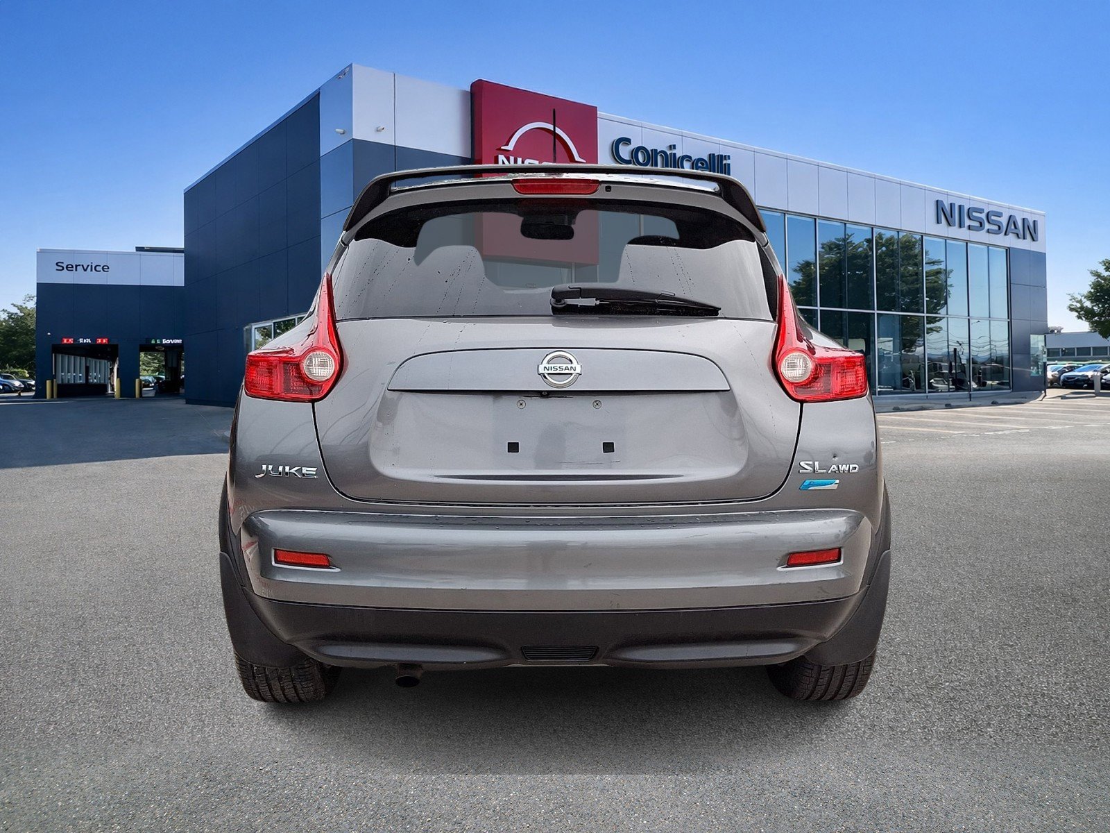 Used 2013 Gun Metallic Nissan SL image 4