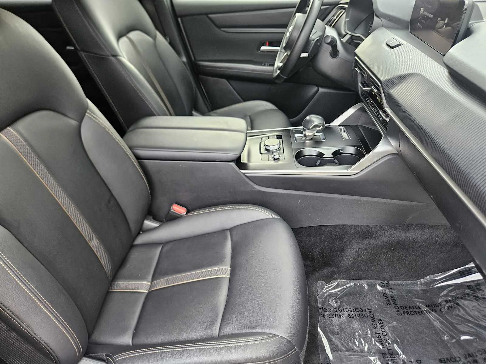 Used 2024 Rhodium White Premium Mazda 3.3 Turbo Select image 9