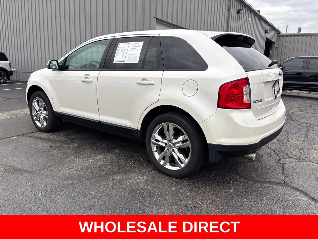 Used 2013 White Ford SEL image 3