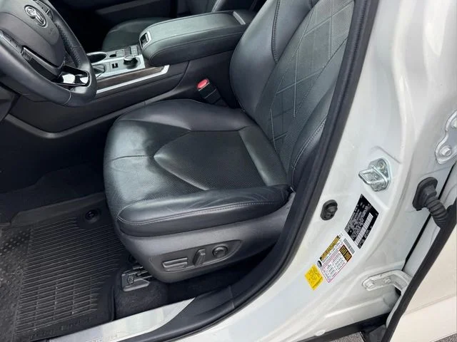 Used 2021 White Toyota Platinum image 6
