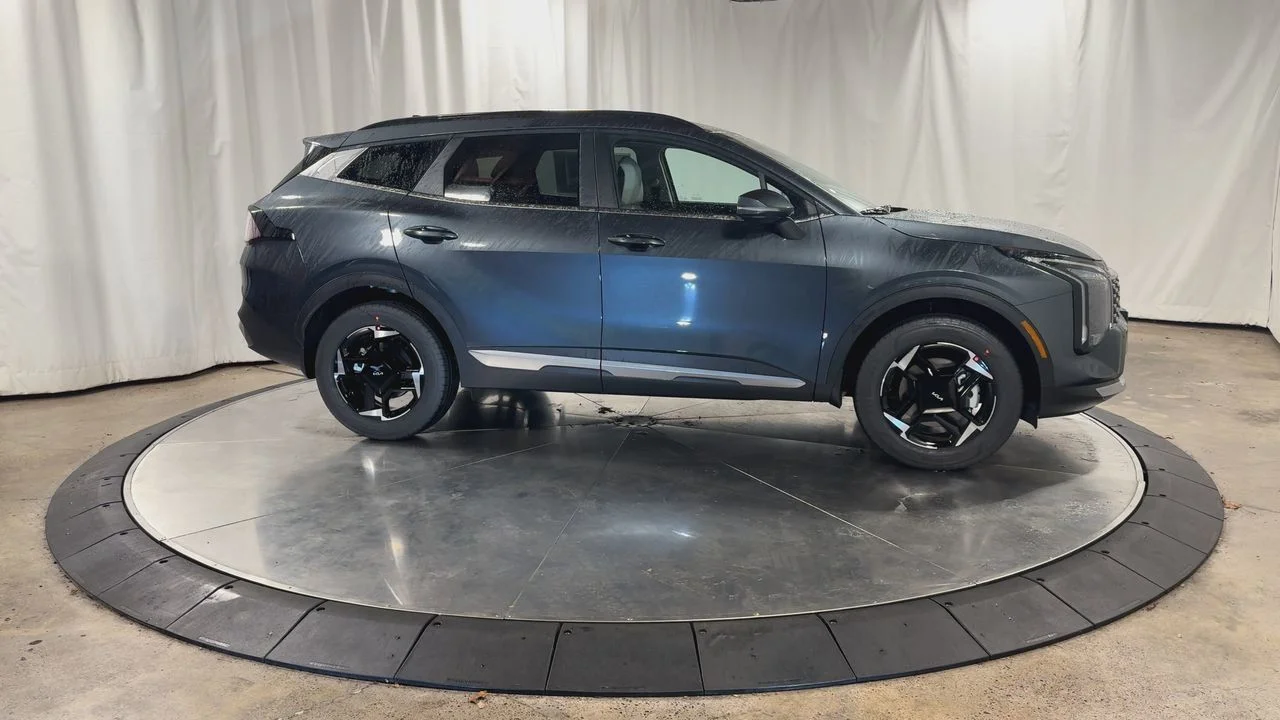 New 2026 Gravity Gray Kia EX image 2