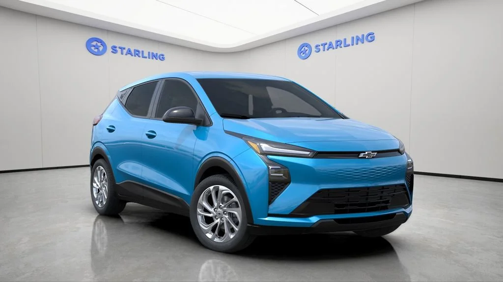 2027 Chevrolet Bolt LT - Photo 6