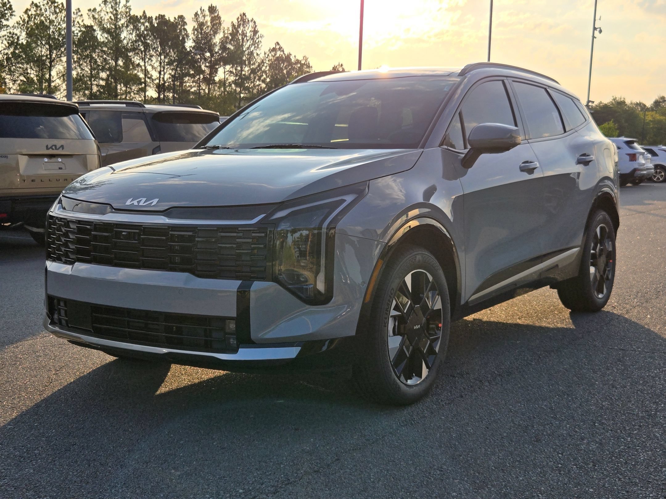 New 2027 Wolf Gray Kia SX-Prestige image 3