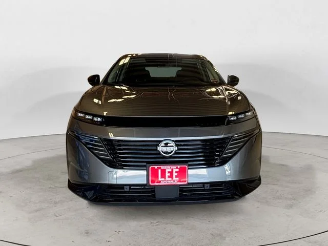 New 2026 Gray Nissan Platinum image 9