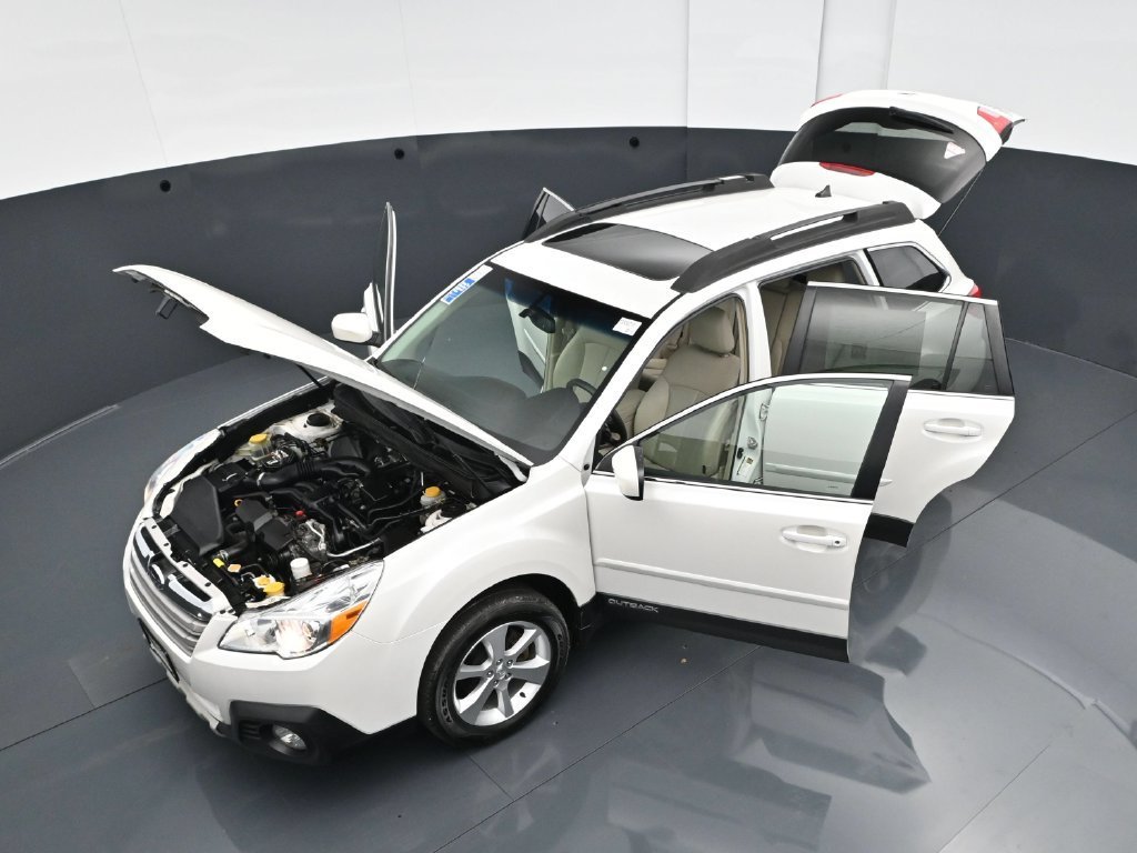 Used 2013 Satin White Pearl Subaru 2.5i image 48