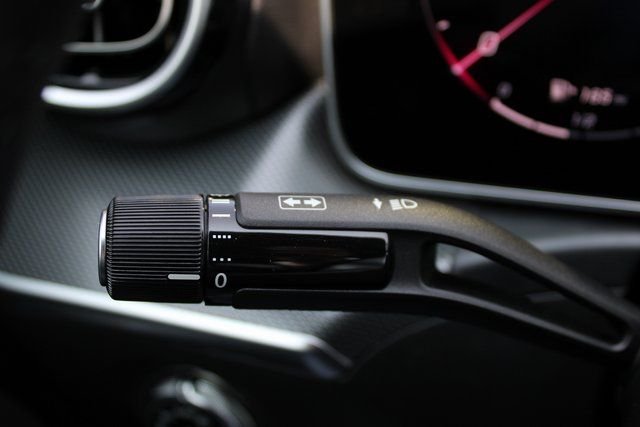 2025 Mercedes-Benz C-Class Sedan C 300 - Photo 17