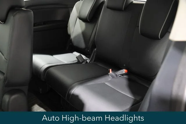 New 2026 Modern Steel Metallic Honda Touring image 12