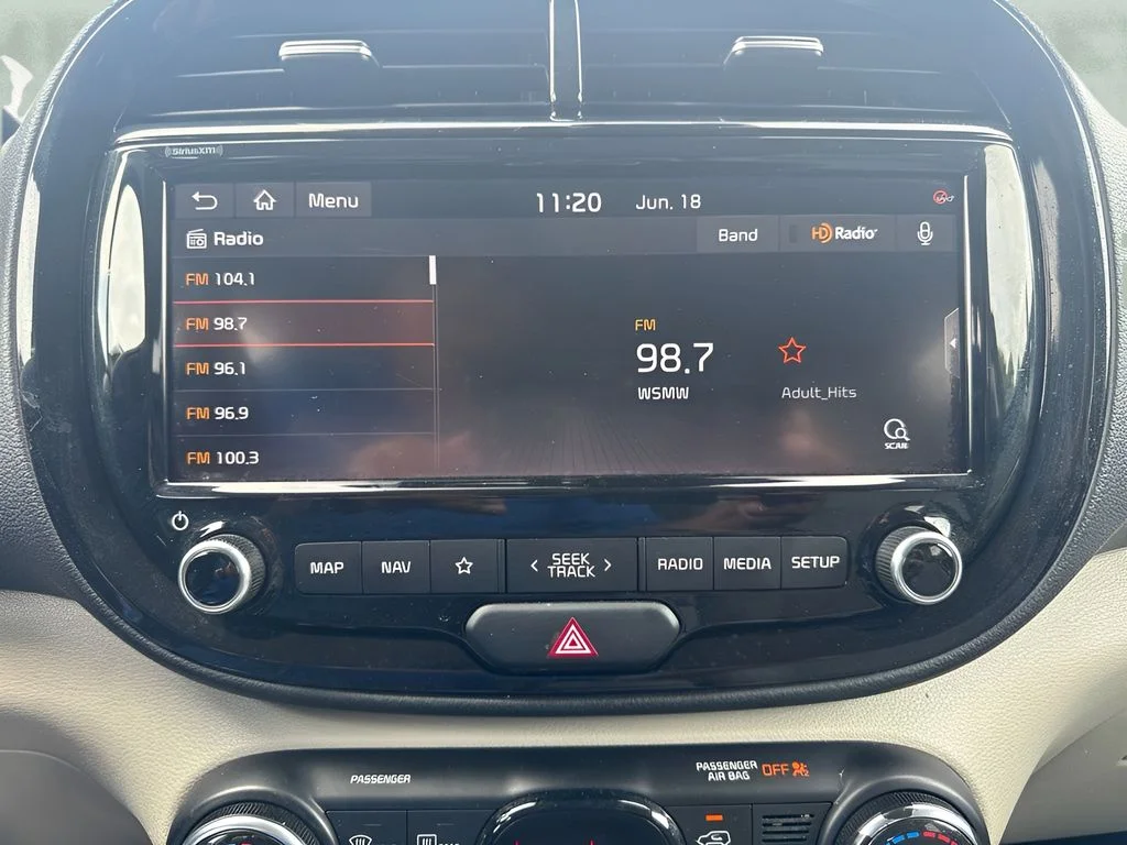 Used 2020 Green Kia EX image 17