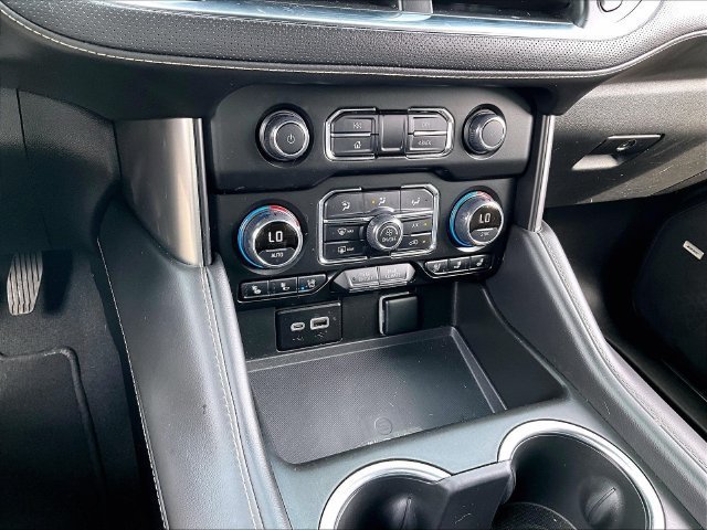 Used 2024 Summit White Chevrolet Premier image 28