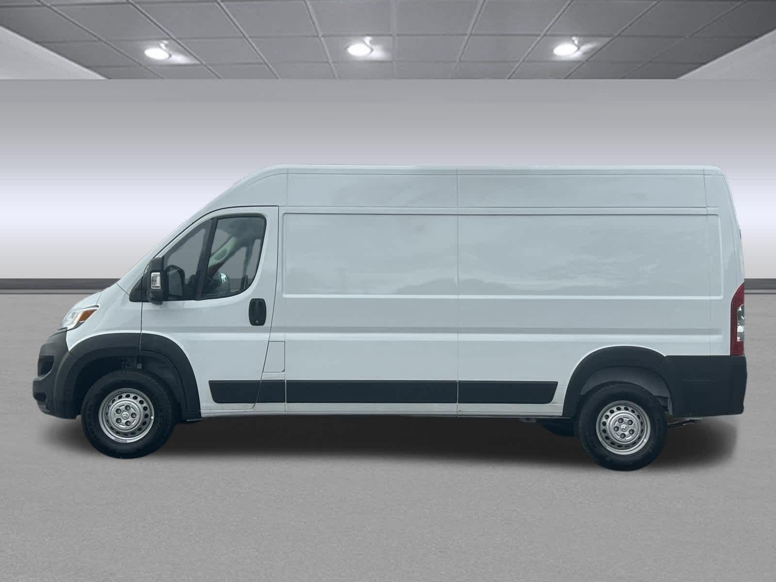 New 2026 Bright White Clear-Coat Exterior Paint RAM Tradesman image 2