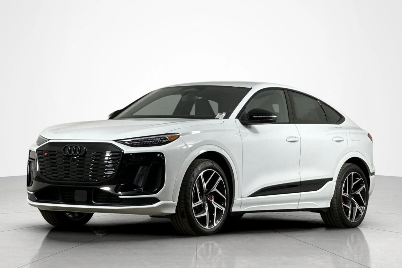2027 Audi SQ6 Sportback e-tron Premium Plus quattro's photo