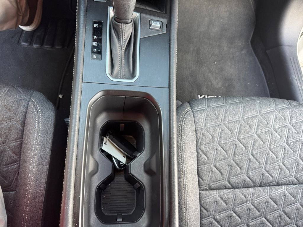 Used 2025 Gray Nissan SR image 14