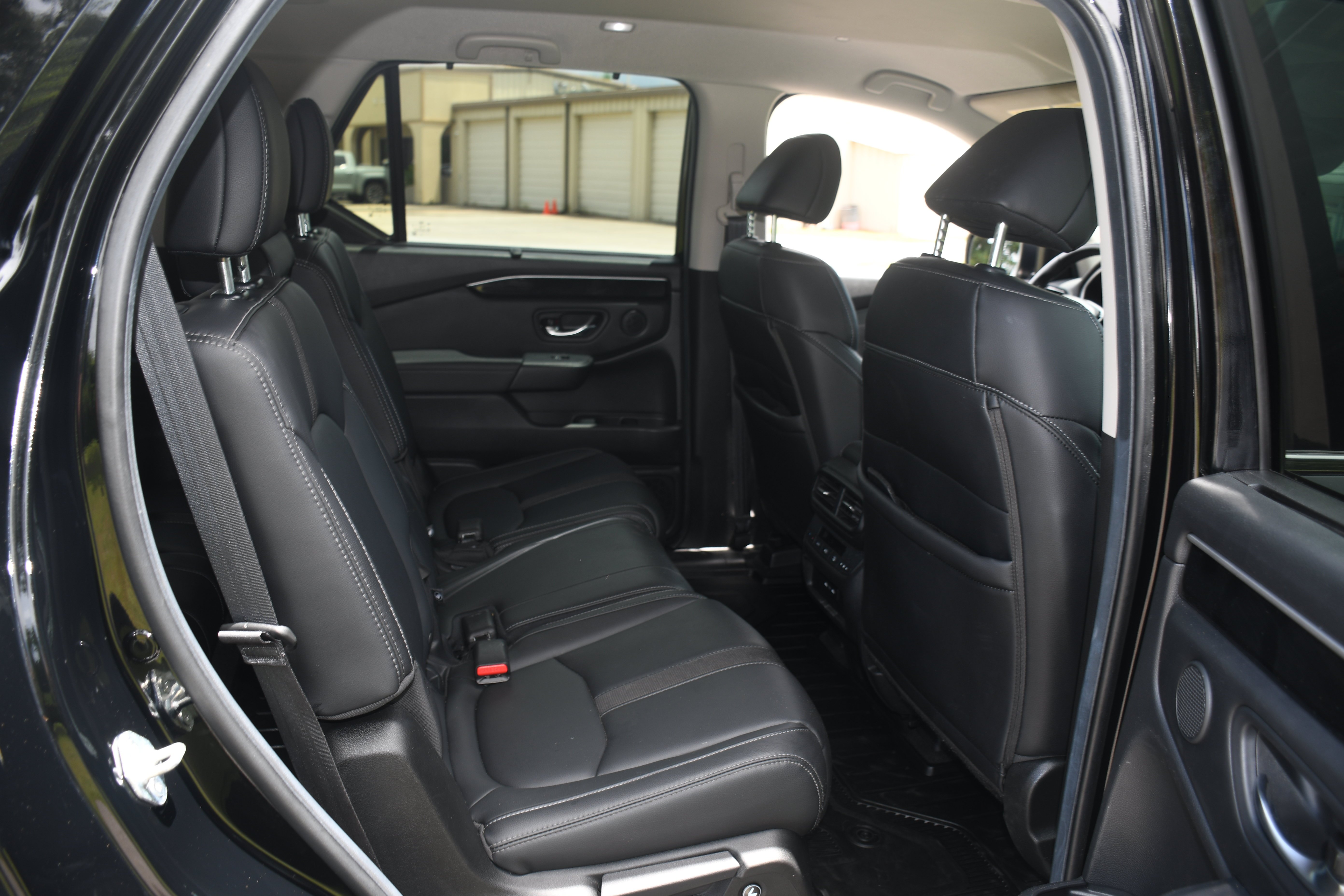 Used 2025 Black Honda EX-L image 19