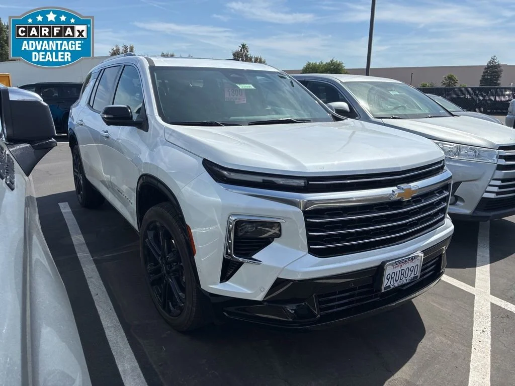 2025 Chevrolet Traverse AWD High Country's photo