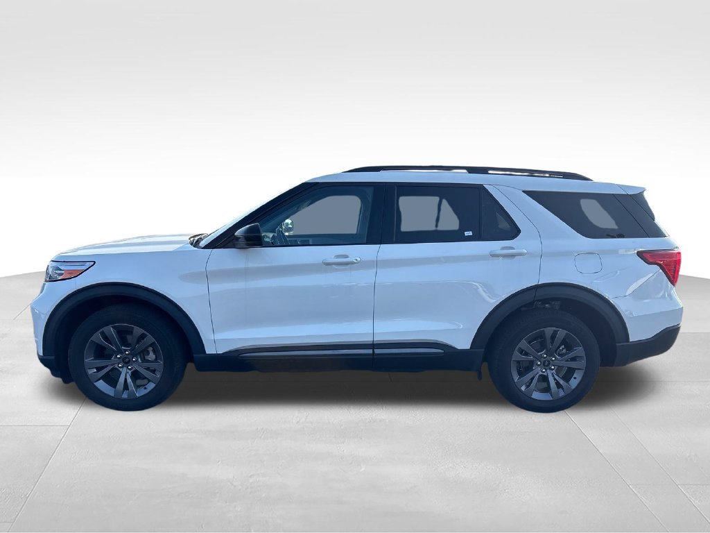 Used 2024 White Ford XLT image 2