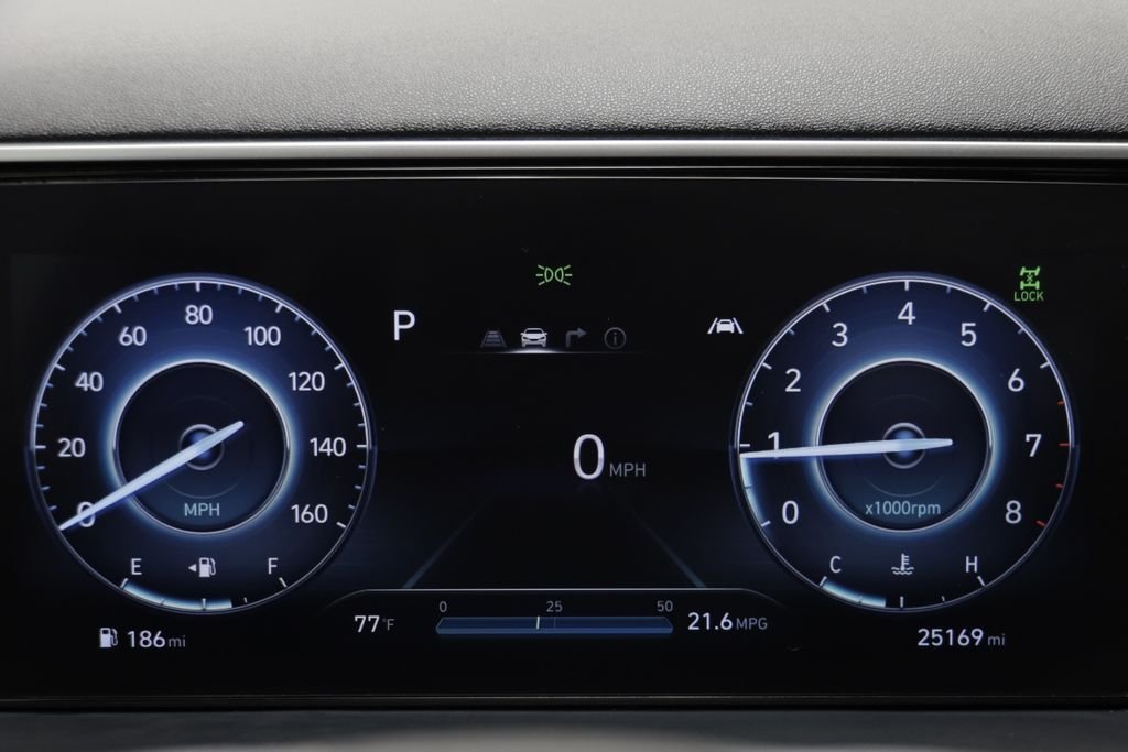 Used 2022 Ice White Hyundai Limited image 8