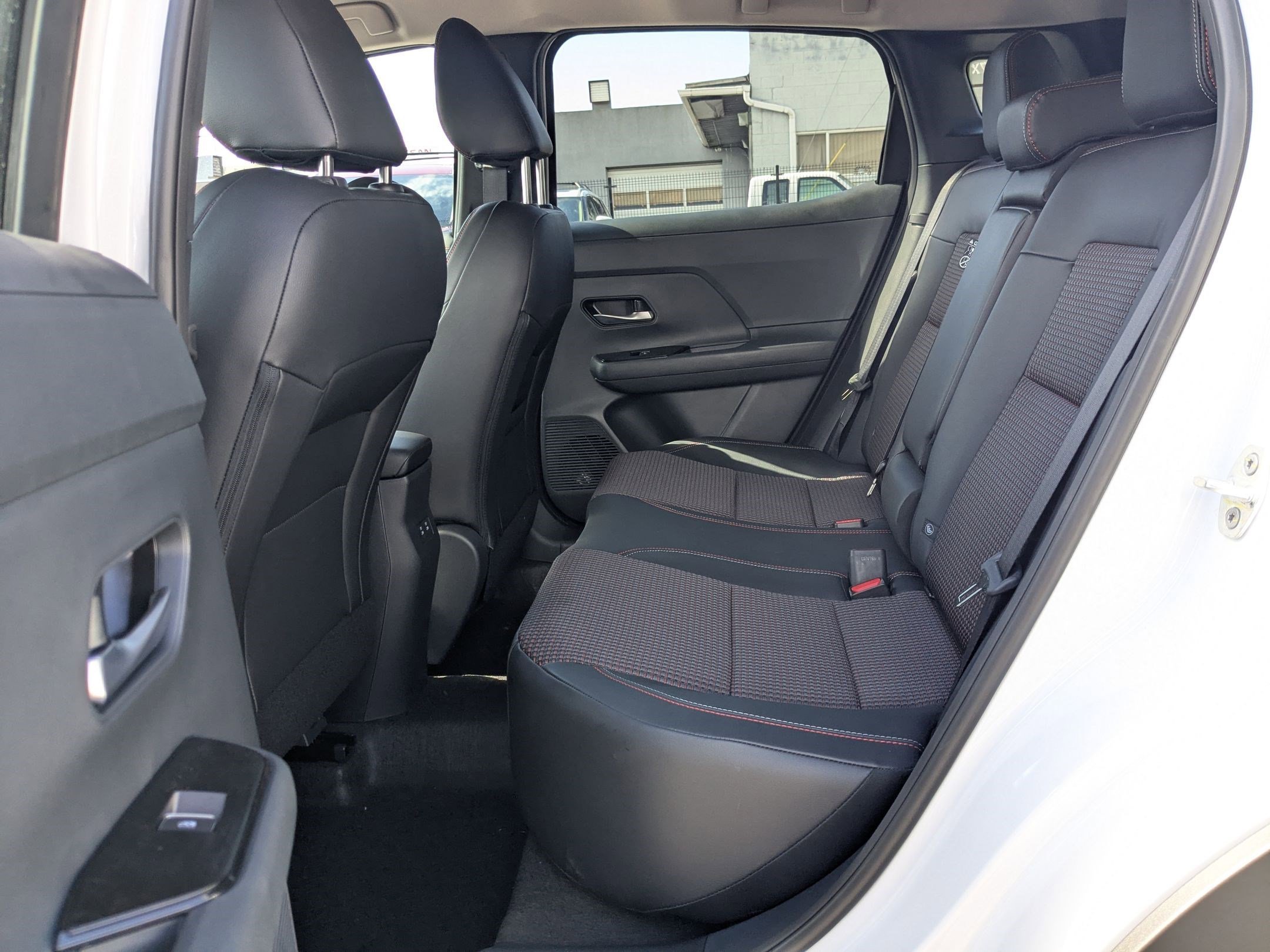 2026 Nissan KICKS SR AWD - Photo 16