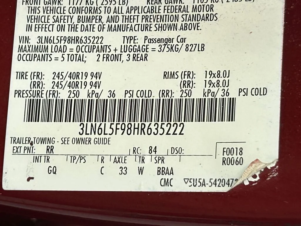 Used 2017 Ruby Red Metallic Lincoln Reserve image 19