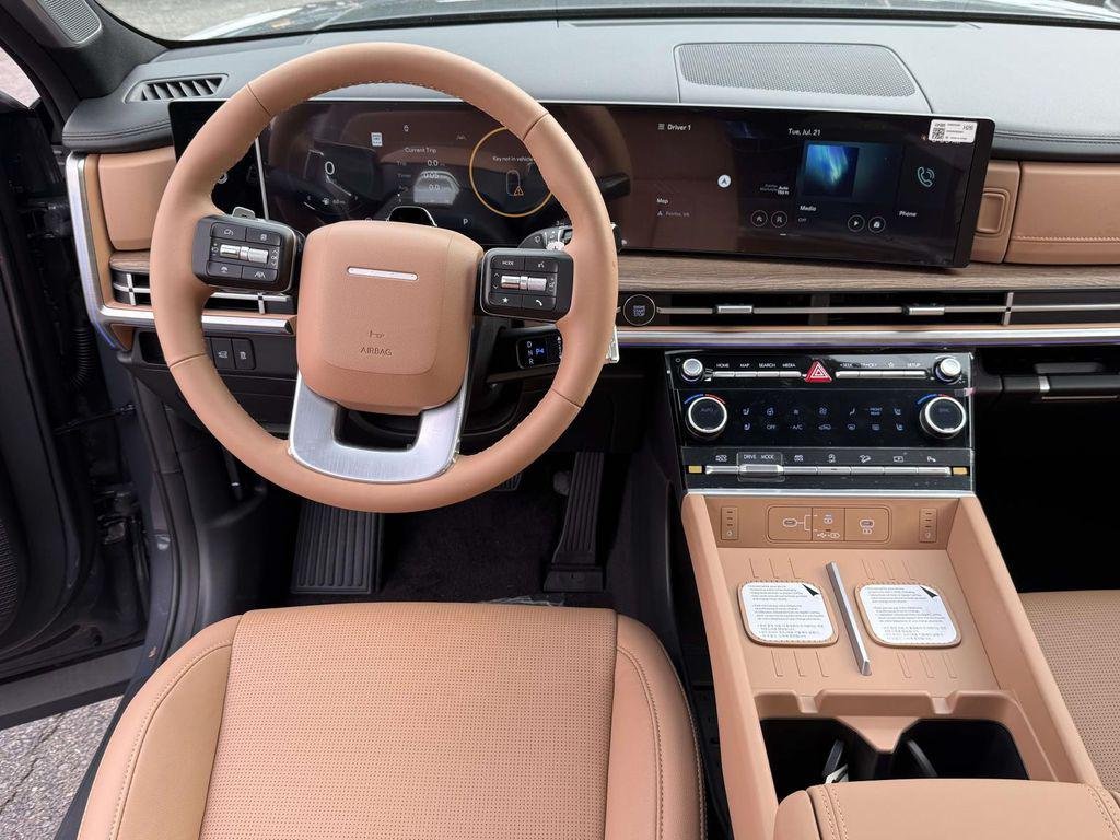 New 2026 Ecotronic Gray Hyundai Limited AWD image 16