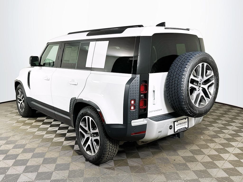 Certified Used 2025 Fuji White Land Rover S image 6