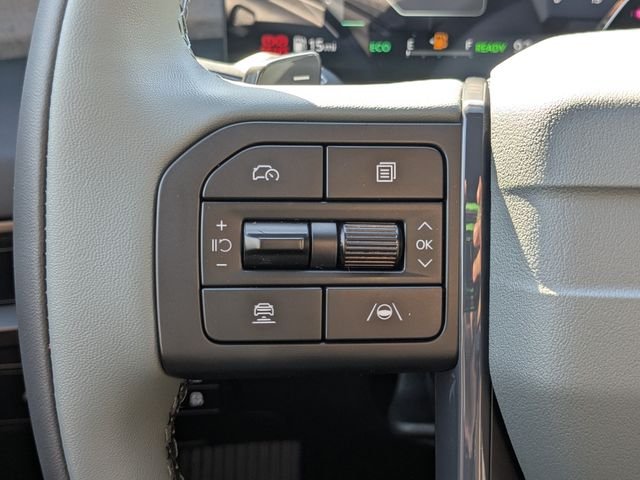 New 2027 Glacial White Pearl Kia X-LINE SX image 27