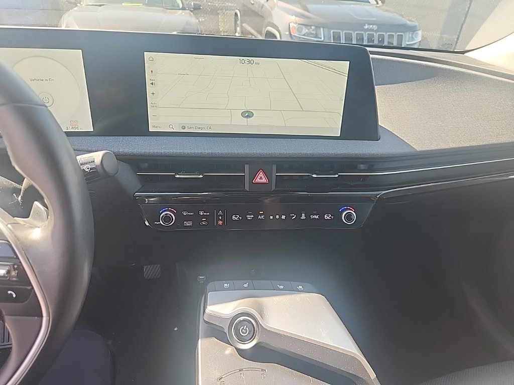 Used 2023 Black Kia Wind image 23