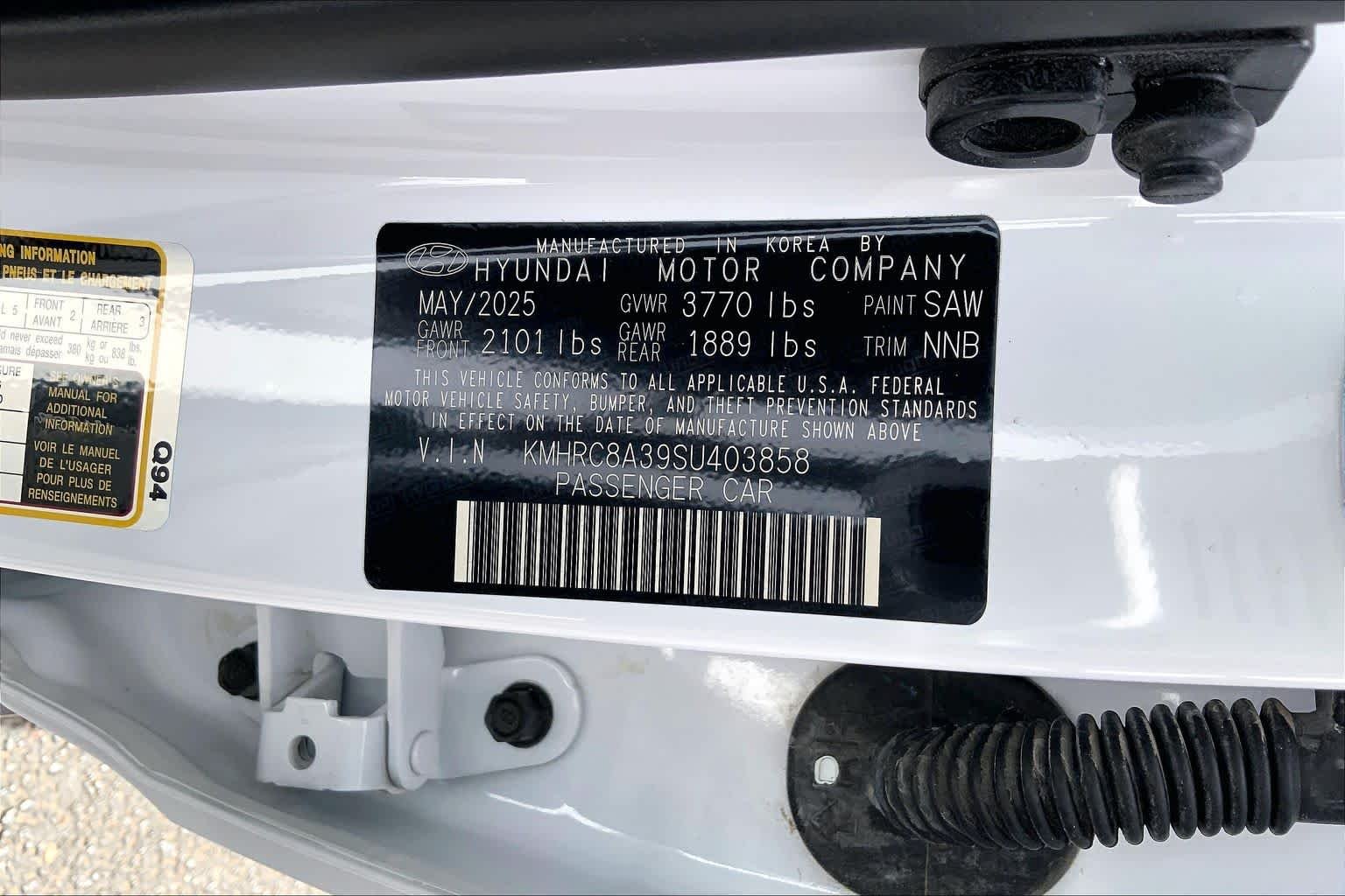 Used 2025 Lunar White Hyundai SEL image 37