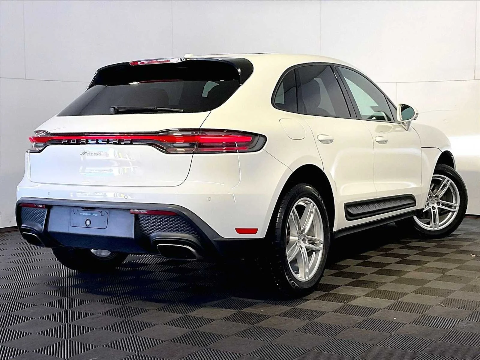 Certified Used 2023 White Porsche  image 7