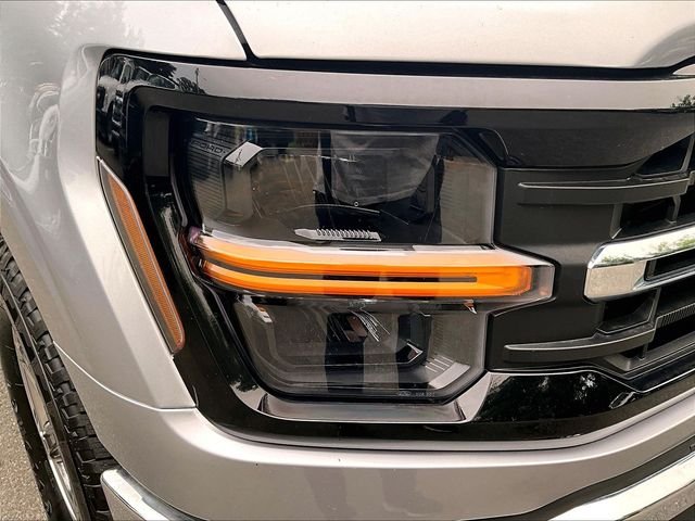 Used 2024 Silver Metallic Ford XLT image 31