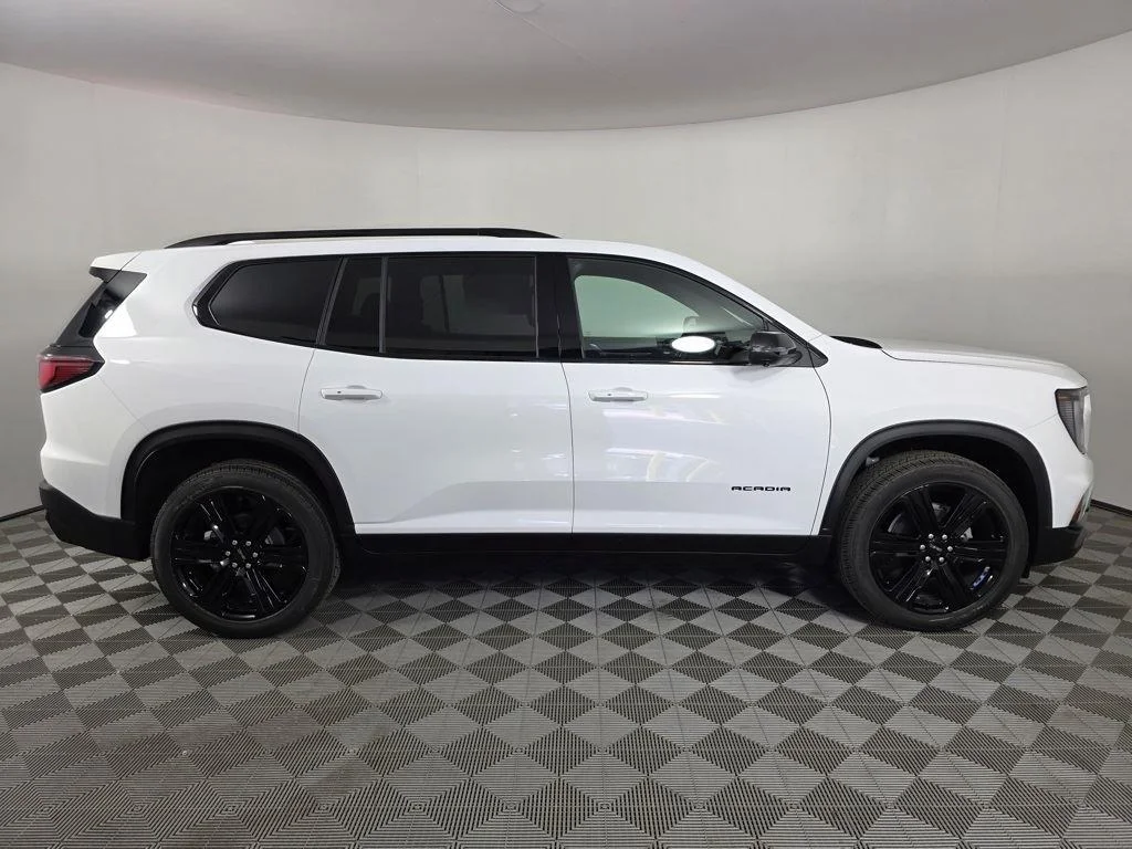 2025 GMC Acadia Elevation - Photo 10