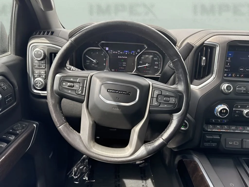 Used 2022 Onyx Black GMC Denali image 16