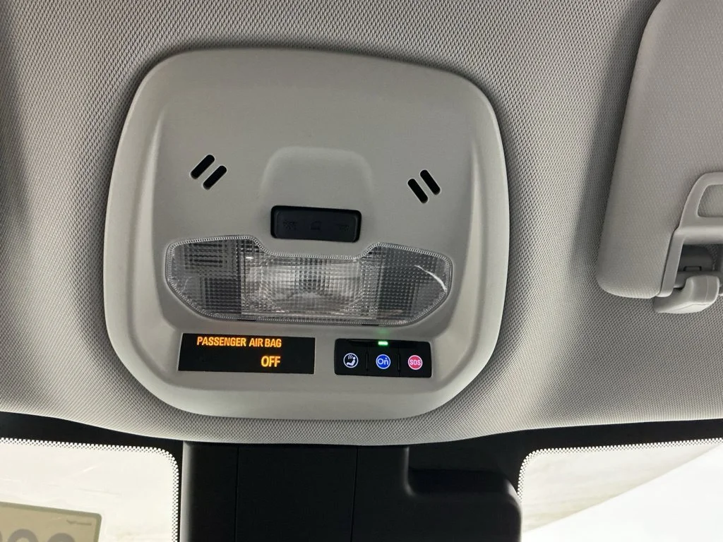 New 2026 Mosaic Black Metallic Chevrolet ACTIV image 13