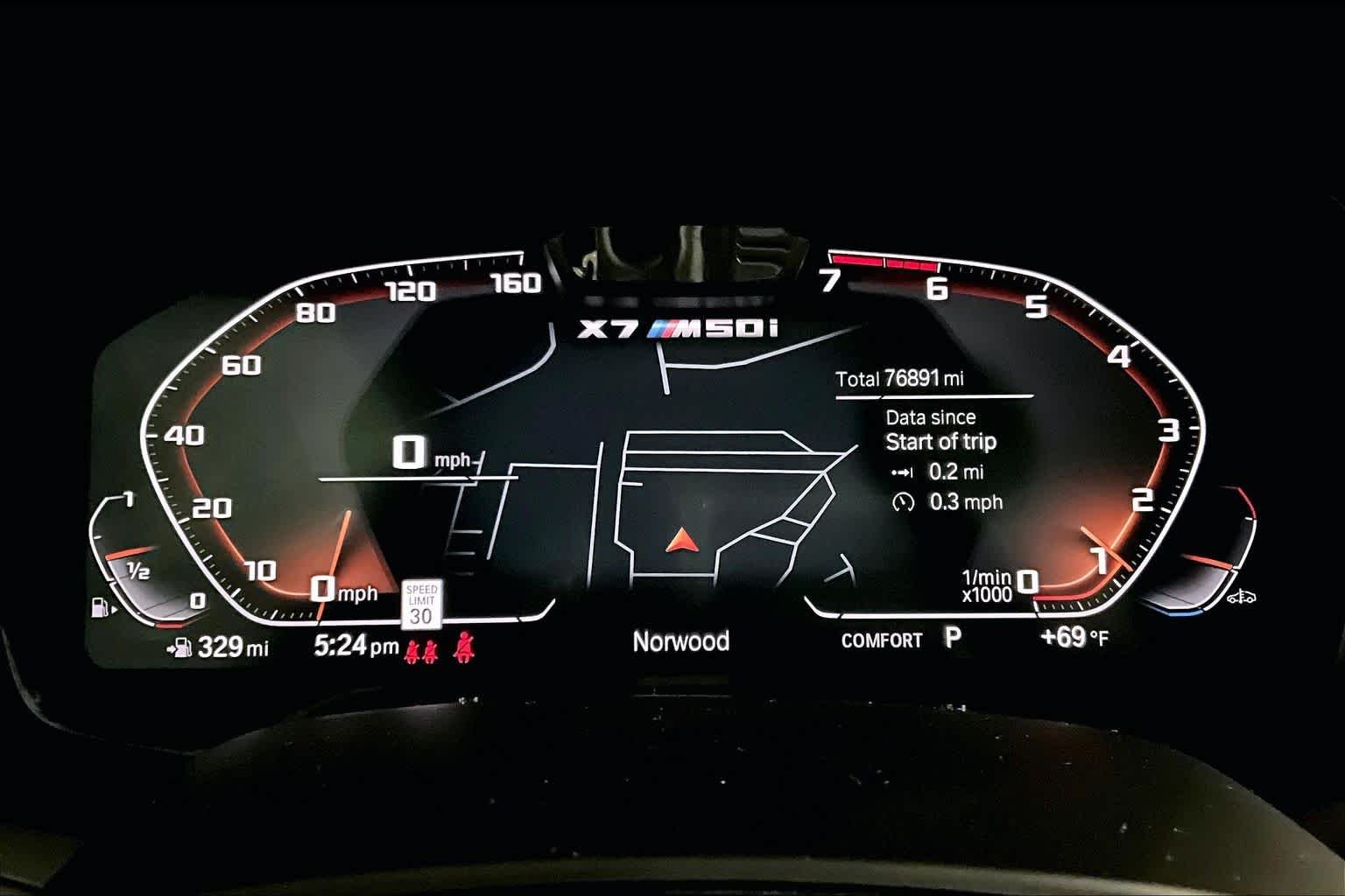 Used 2022 Black Sapphire Metallic BMW M50i image 25