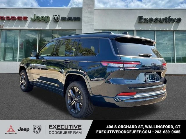 New 2027 Fathom Blue Pearl-Coat Paint Jeep Limited Reserve image 2