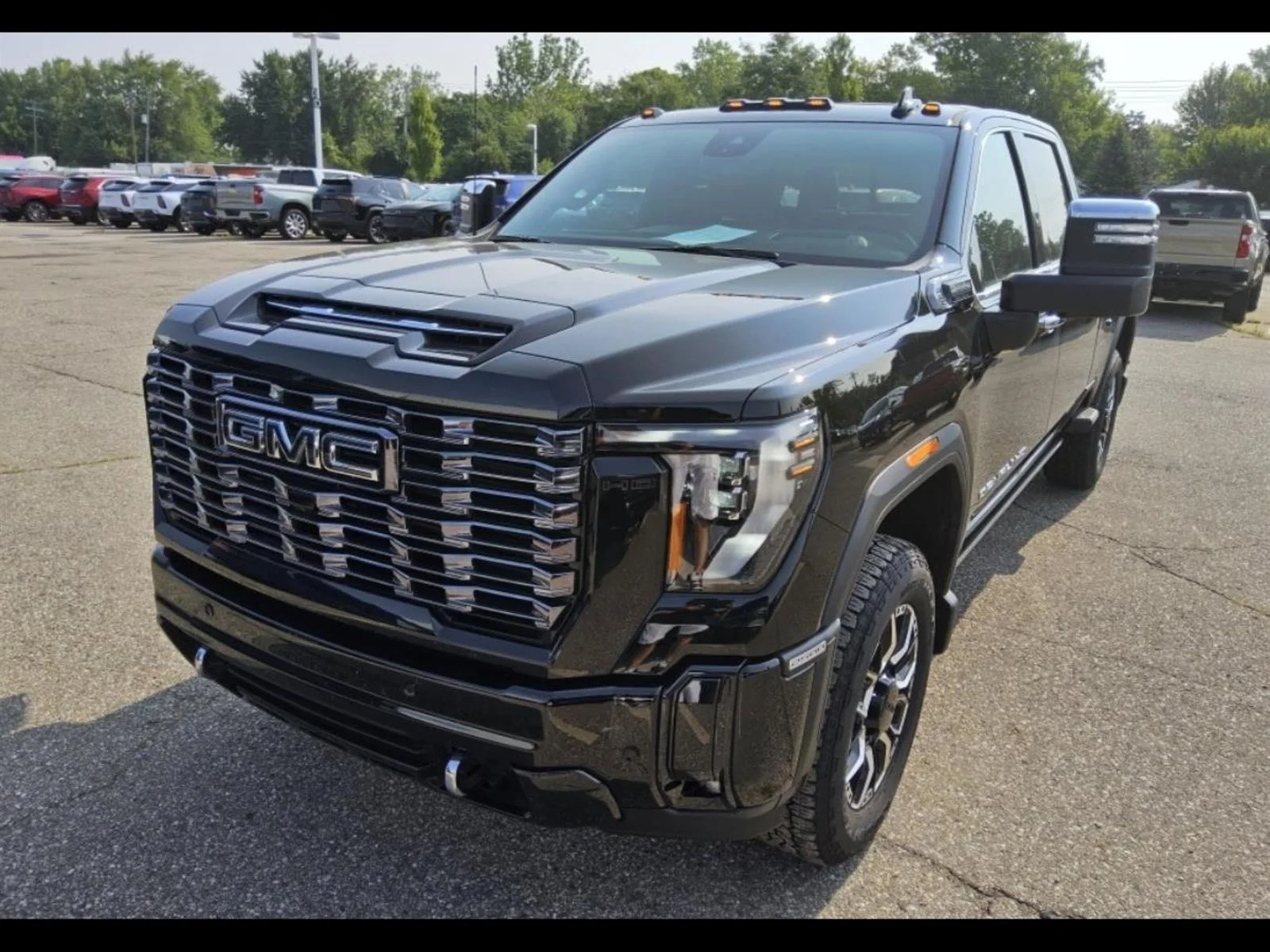 Used 2026 Onyx Black GMC Denali Ultimate image 3