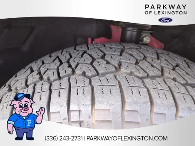 Used 2022 Red Ford Lariat image 11