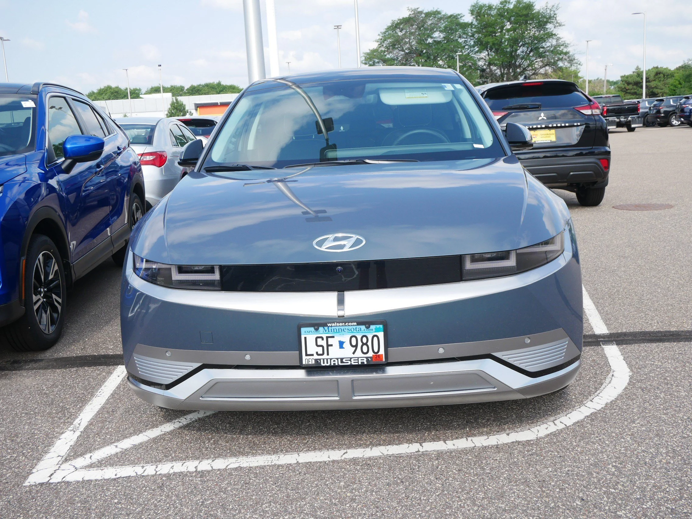 Used 2024 Hyundai IONIQ 5 Limited with VIN KM8KRDDF6RU262272 for sale in Brooklyn Center, Minnesota