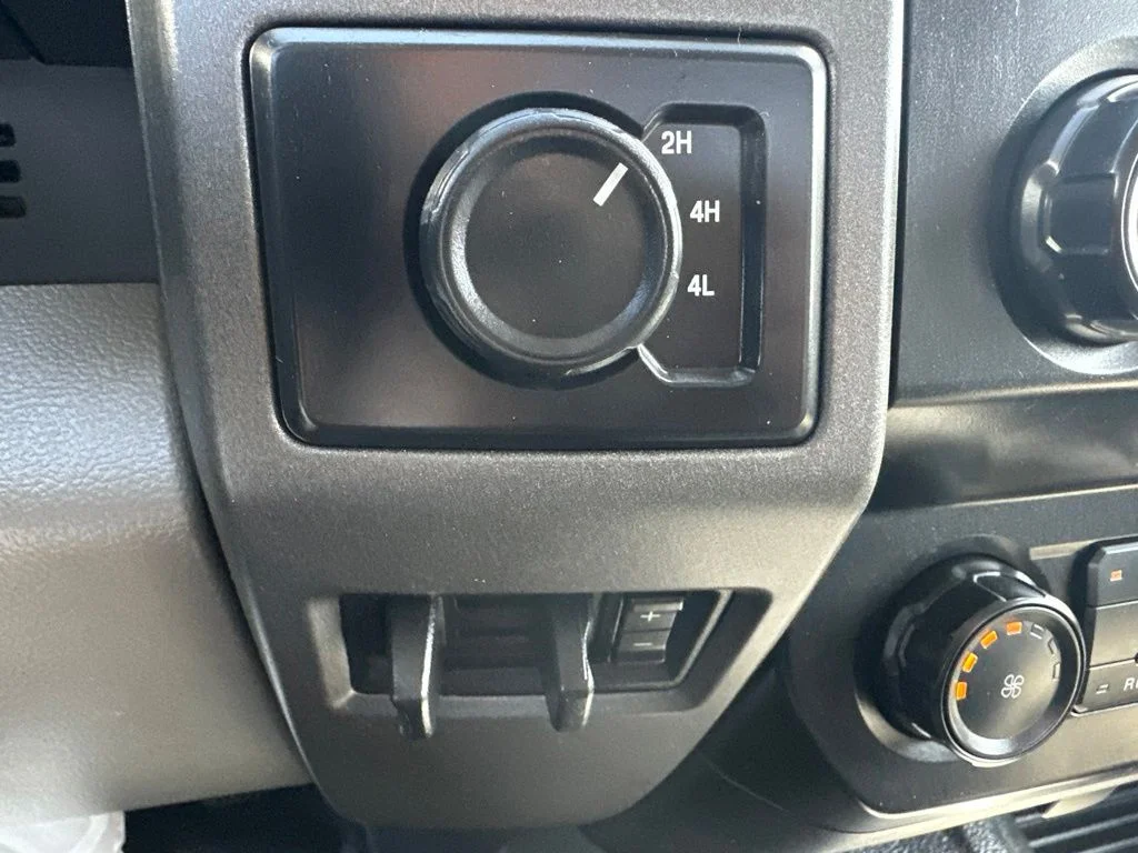 Used 2022 White Ford XL image 18