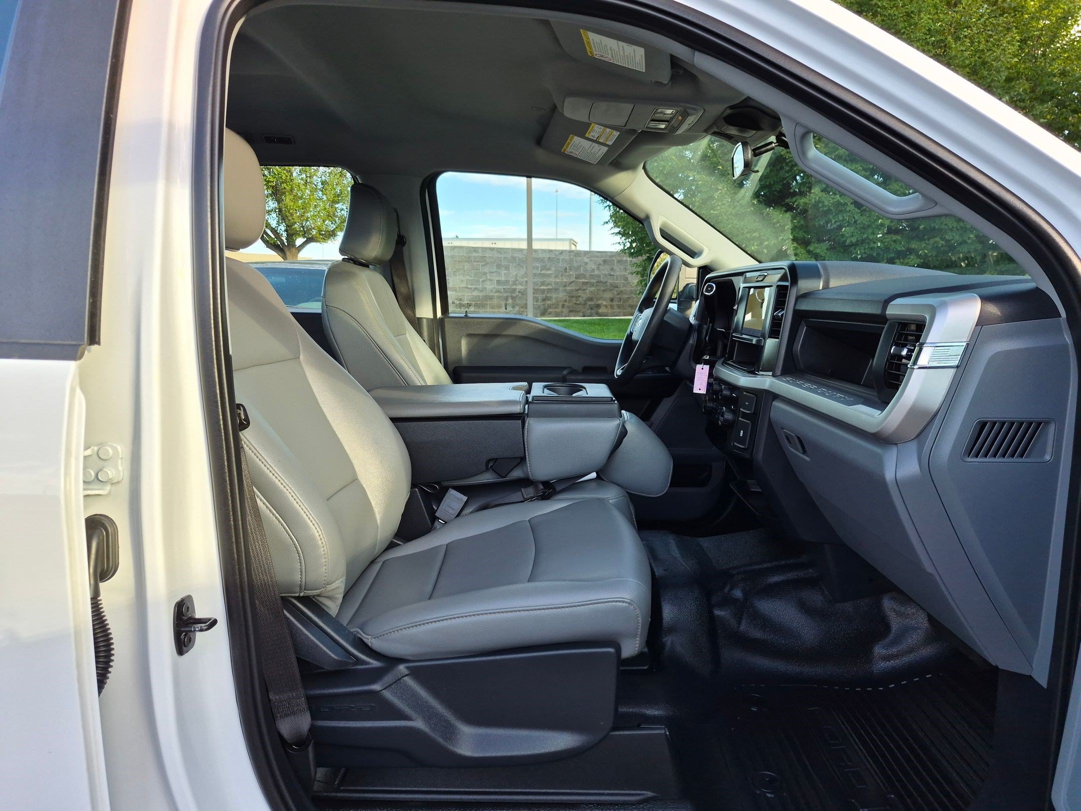Used 2026 Oxford White Ford XL image 29