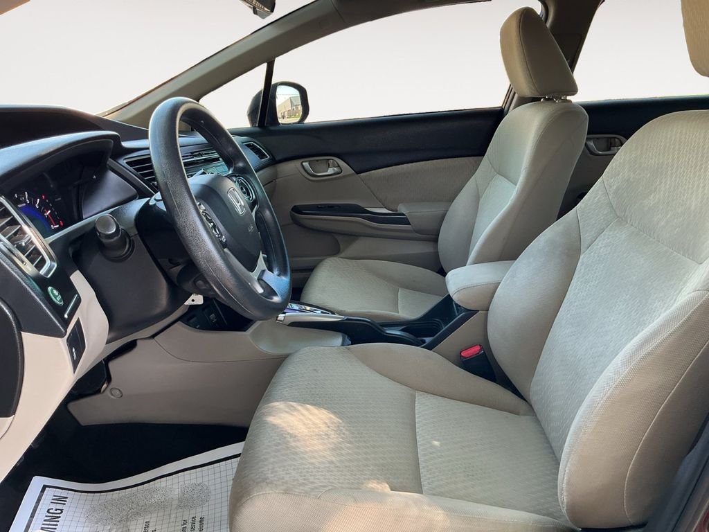 Used 2015 Red Honda LX image 11