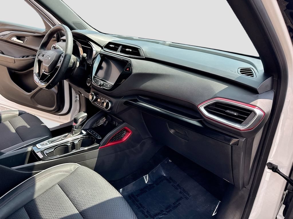 Used 2023 Summit White Chevrolet RS image 29