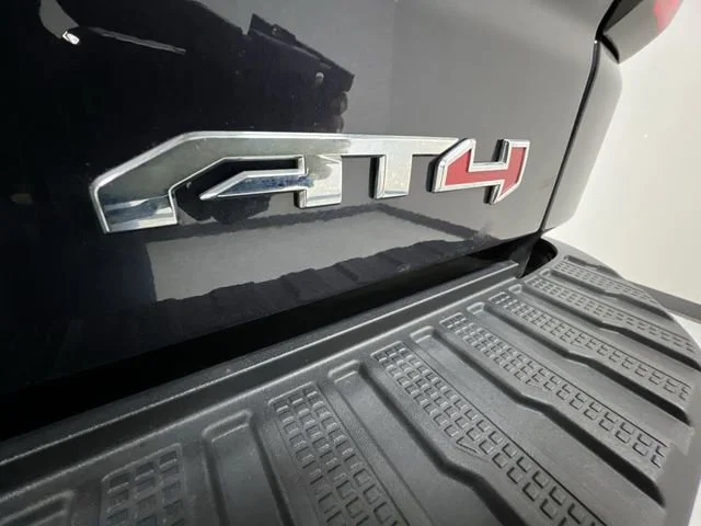 2025 GMC Sierra 1500 AT4 - Photo 33