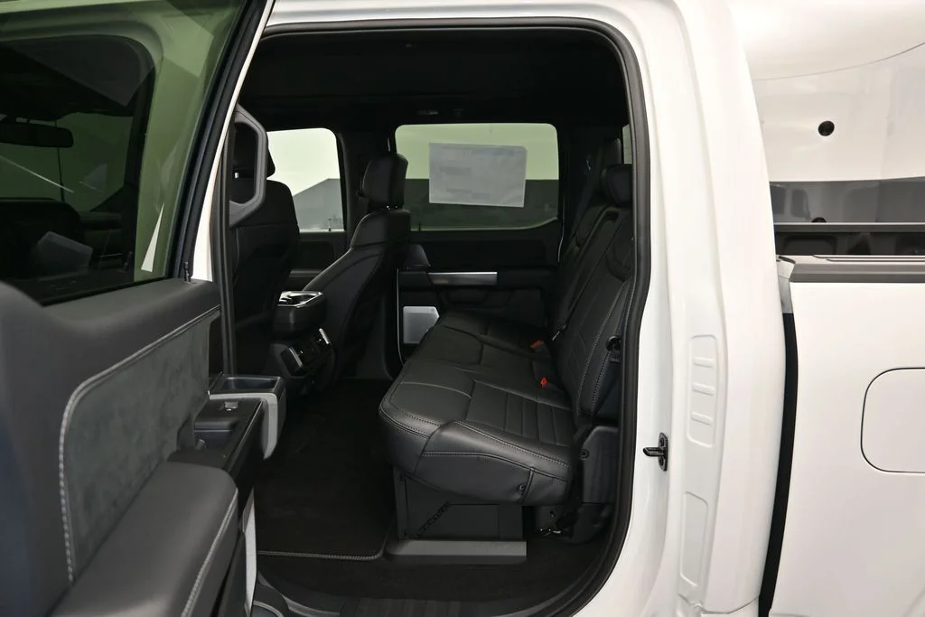 New 2026 Star White Metallic Tri-Coat Ford Platinum® image 13